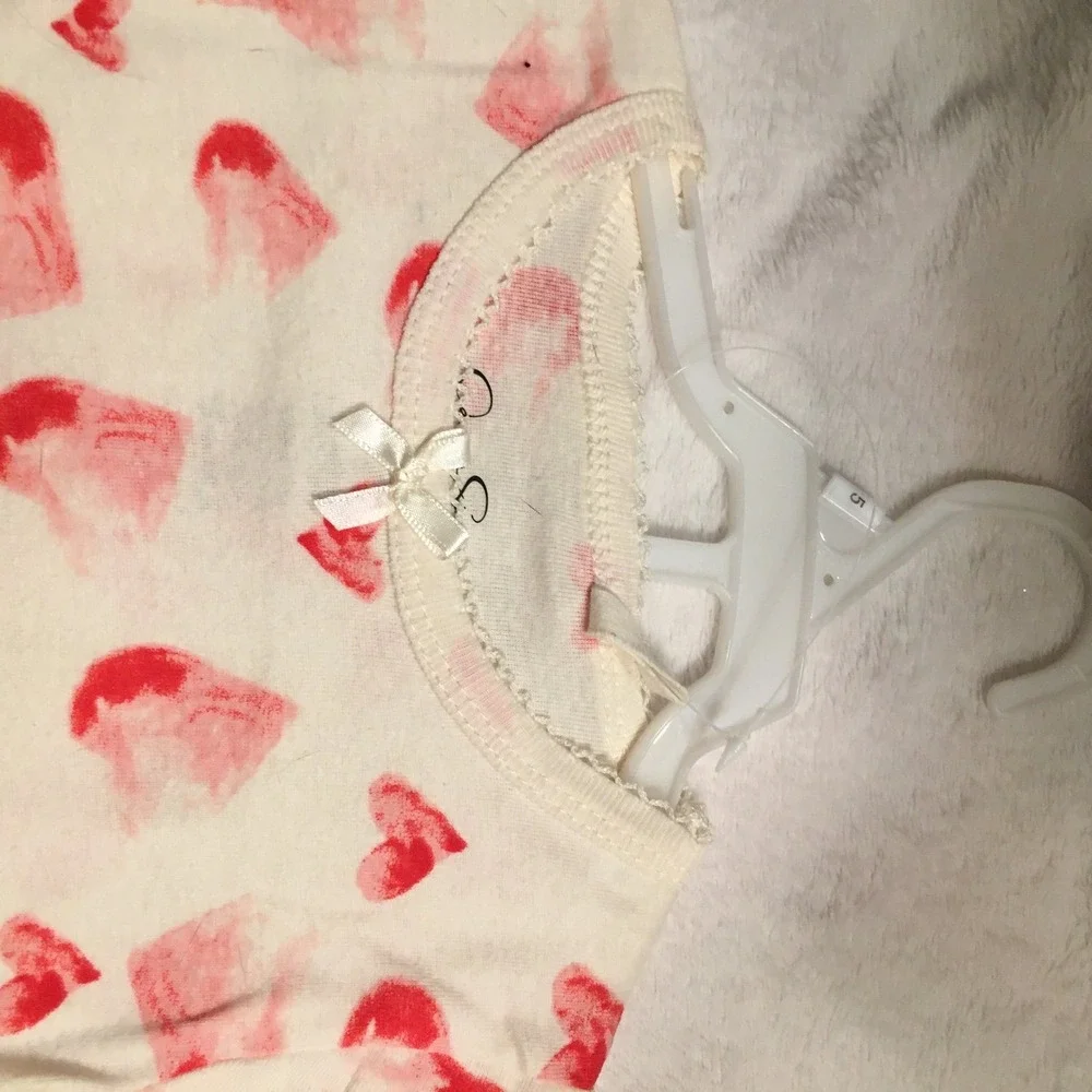 Jessica Simpson Pajama Set Girls Size 5‎ Cream Red Heart Print Excellent Ruffles